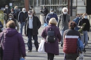 Noile măsuri de prevenire a răspândirii COVID-19, în vigoare de azi: masca - obligatorie în toate spațiile publice, restricții privind circulația pe timp de noapte, magazine închise la 21.00