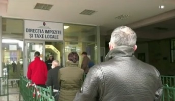 VIDEO Prima TV - Cozi la taxe și impozite, dar și la informații pentru electricitate