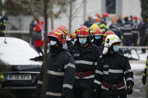 ULTIMA ORĂ FOTO Incendiu la Institutul Matei Balș din București. Cinci persoane au decedat. Iohannis a venit la fața locului: O zi tristă, îmi pare foarte rău...avem probleme structurale VIDEO