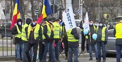 Protest al polițiștilor în Piața Victoriei