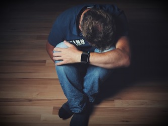 Efectele măsurilor anti-Covid. Experții anticipează o pandemie de tulburări mentale în rândul tinerilor. În România pare a fi început deja