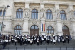 GALERIE FOTO Peste 150 de avocați au ieșit, din nou, să protesteze, acuzând abuzuri împotriva statului de drept și a profesiei de avocat în dosarul Ferma Băneasa, în care a fost inculpat și avocatul Robert Roșu