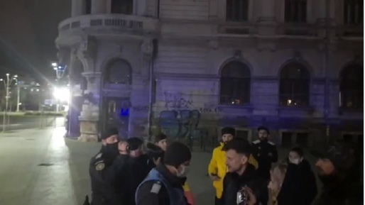 VIDEO Proteste în noapte împotriva restricțiilor, pe străzile din Capitală și alte orașe