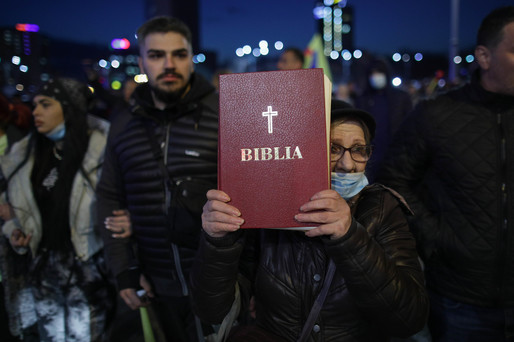 GALERIE FOTO Noi proteste anti-restricții în București și în alte mari orașe, cu AUR, Rădoi (liderul sindicatului Metrorex) și Șoșoacă 