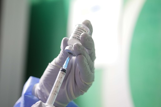 VIDEO Autoritățile schimbă sistemul de programare pentru vaccinarea anti-COVID