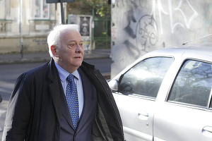 ULTIMA ORĂ Viorel Hrebenciuc - condamnat la 2 ani de închisoare cu executare în dosarul retrocedărilor de păduri. Fiul, închisoare cu suspendare. Decizia nu este definitivă 