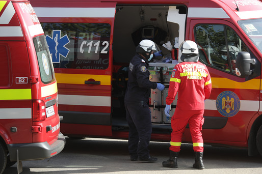 FOTO Accident la Biblioteca Națională, muncitori prinși sub un mal de pământ