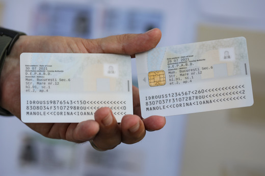 FOTO Precizări MAI despre cartea de identitate electronică: Poate suferi modificări în special în privința mențiunii ”Gen”