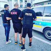 VIDEO Un bărbat condamnat pentru infracțiuni informatice în Portugalia, prins în județul Dolj