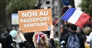 Manifestații anti-permis sanitar: Aproape 29.000 de persoane au ieșit în stradă în Franța