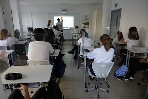 Cîmpeanu: 67,79% din numărul total al unităților de învățământ de stat și privat încep școală cu prezență fizică, de luni. Situația școlilor din București - DOCUMENT