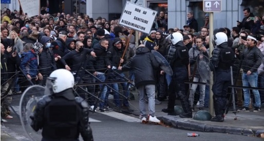 VIDEO Proteste violente la Bruxelles împotriva măsurilor anti-COVID