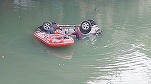 VIDEO Autoturism căzut în râul Dâmbovița, în zona Podului Ciurel din Capitală 