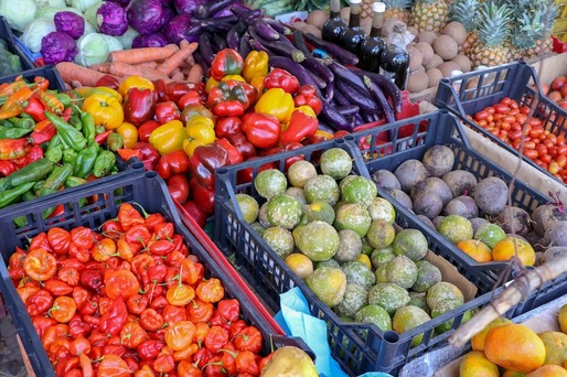 Românii, pe ultimul loc în UE la consumul de fructe și legume. Doar 2% dintre români consumă numărul de porții recomandat. Cum este în alte țări