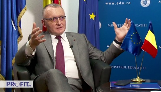 Sorin Cîmpeanu, despre salariile din învățământ: Cel mai mic salariu net al unui debutant - 2.597 de lei. Un profesor cu experiență are 4.398 de lei net