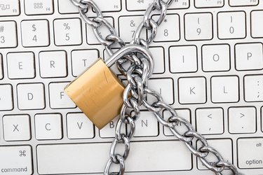 Doar 56% dintre români gestionează modul în care datele lor personale sunt folosite online, cel mai mic procent din UE