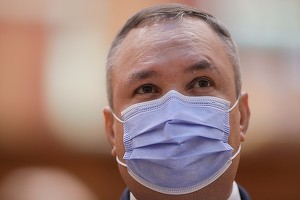 Ciucă, după decizia CCR privind măștile de protecție: Prevederile sunt încă în vigoare. Fac apel la populație de a ne proteja în continuare!
