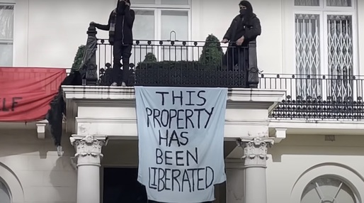 VIDEO O casă din Londra a oligarhului rus Oleg Deripaska, ocupată de anarhiști