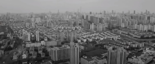 VIDEO Shanghai, situația se agravează. Autoritățile ridică garduri în jurul unor blocuri