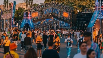 FOTO Aproape 130 de fapte penale, majoritatea pentru consum de droguri, în cele trei zile de Saga Festival