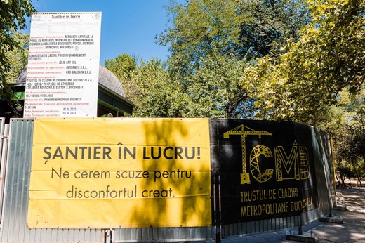 FOTO Au început lucrările pentru reabilitarea Podului Mare din Cișmigiu