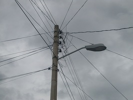 Încă un oraș din România reduce iluminatul pe timp de noapte din cauza crizei energetice