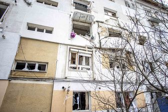 GALERIE FOTO Cum arată blocul din Suceava după explozie 