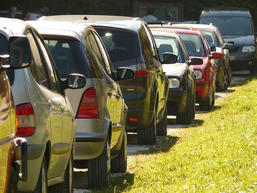 Compania Municipală Parking va putea dispune ridicarea autovehiculelor staționate neregulamentar - proiect
