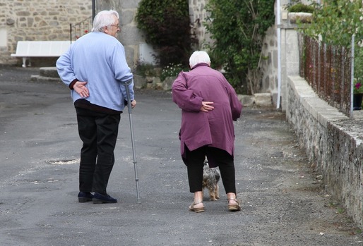 Numărul pensionarilor, în scădere față de 2021. Cât este pensia medie