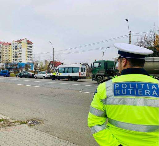 Cinci polițiști de la Poliția Rutieră din cadrul IPJ Brașov - reținuți pentru  luare de mită și abuz în serviciu