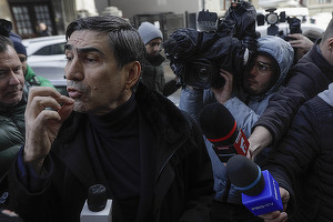 Victor Pițurcă scapă 