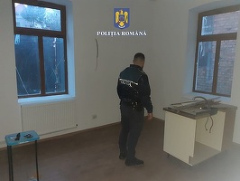 Percheziții într-un dosar de înșelăciune în domeniul contractării de mobilă la comandă