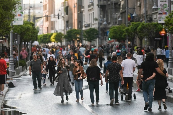 FOTO Nicușor Dan anunță - reîncepe „Străzi deschise – București, Promenadă urbană”. Programul evenimentelor