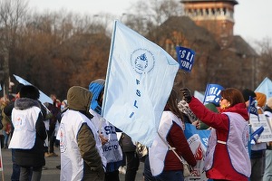 Aproape 10.000 de profesori în stradă. Protest al sindicatelor din educație - lista revendicărilor