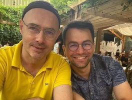 Hotărâre istorică CEDO: România trebuie să recunoască și să protejeze familiile formate din persoane de același sex