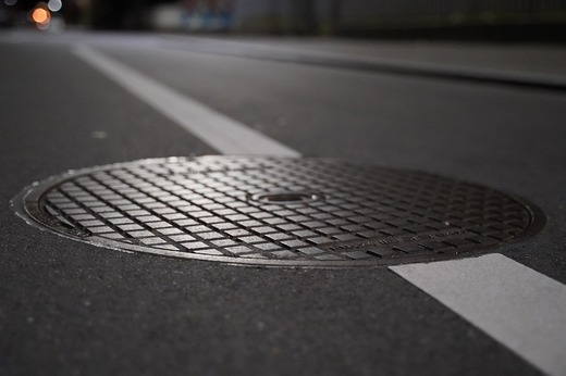 Puțin peste 50% din populația rezidentă a României era conectată la sistemele de canalizare în anul 2022