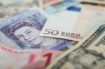 În Slatina încă se mai face bișniță cu valută ca în anii ’90