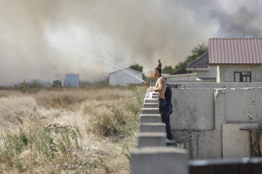 VIDEO&GALERIE FOTO Incendiu puternic de vegetație în apropierea Capitalei. A fost emis și un mesaj RO-ALERT