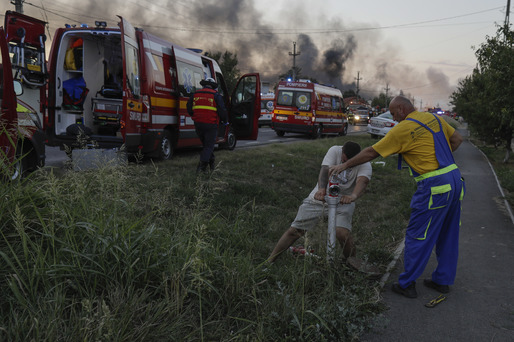 VIDEO&FOTO Explozie urmată de incendiu la o stație GPL din localitatea Crevedia. Celulă de criză la MAI. Zeci de victime spitalizate. Pacienți transferați în Belgia și Italia