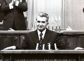 Nicolae Ceaușescu a rămas fără titlul de doctor honoris causa 