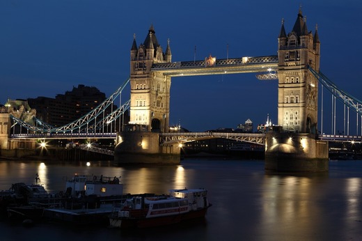 Peste jumătate dintre locuitori se gândesc să părăsească Marea Britanie