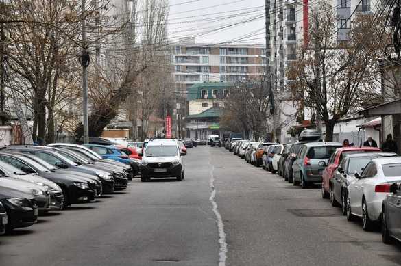 FOTO Start la reabilitarea cartierului Grozăvești, inclusiv pentru a elibera trotuarele de mașini