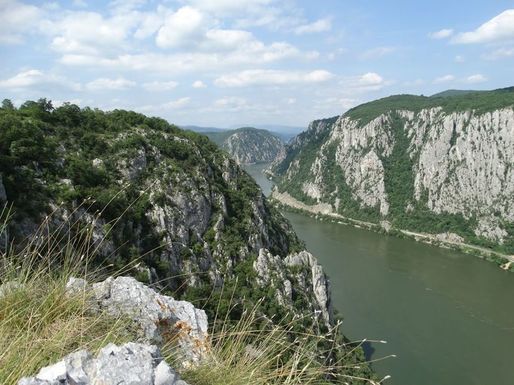 Autoritățile stau cu ochii pe Dunăre, vine o viitură, Debitul, mai mult decât dublu. Puncte critice pe brațul Borcea