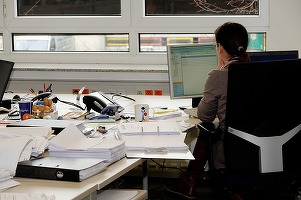 Revoluția AI schimbă regulile jocului: Un miliard de oameni forțați să se recalifice în următorii 5 ani