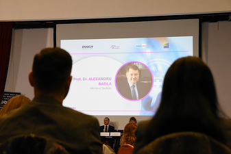 VIDEO Profit Health.forum - Ministrul Sănătății, Alexandru Rafila: Resursa umană specializată din sistemul medical - medici și asistenți - este deficitară și prost repartizată în teritoriu. O soluție este telemedicina