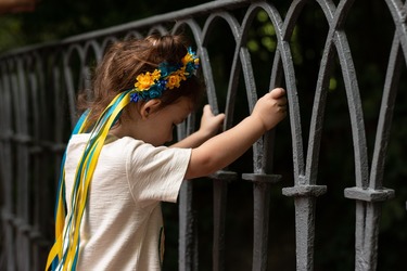  HARTA 4,3 milioane de cetățeni ucraineni primesc protecție în UE. România are peste 182.000