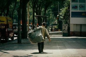 Copiii bulgari, spanioli și români, cei mai expuși riscului de sărăcie și excluziune socială din UE