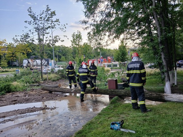 FOTO ANUNȚ Avarie în Drumul Taberei