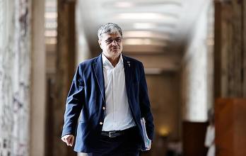 Boloș: Vom accesa până la 6 miliarde euro pentru microîntreprinderi și familii cu venituri mici, pentru costuri cu energia, lucrări de izolație, schimbarea ferestrelor, instalarea de pompe de căldură și panouri solare