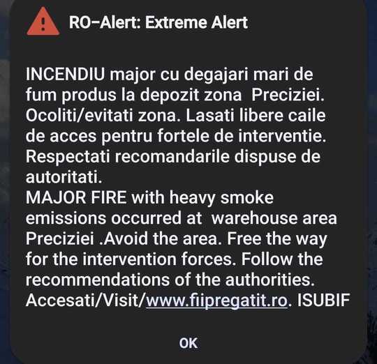 FOTO RO-ALERT în capitală - Puternic incendiu la un depozit 